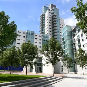 Marlin Bridge - Empire Square Aparthotel London