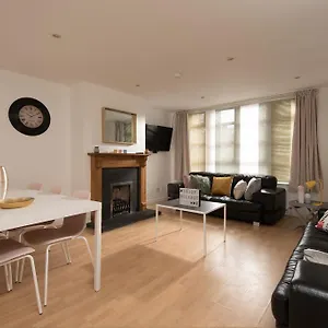 Big Fish Homes - The Cloisters Apartment