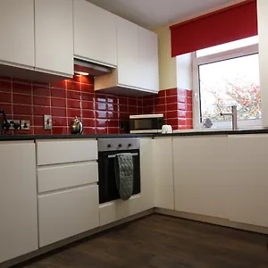 Townlets Serviced Salisbury Apartment